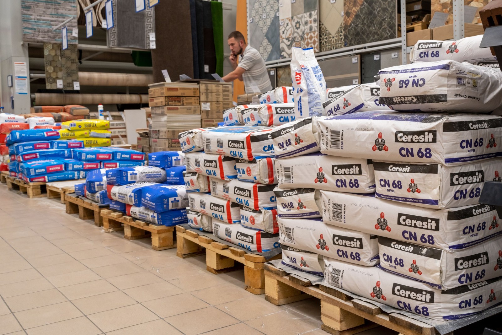 Jak wynająć magazyn: Przewodnik dla początkujących